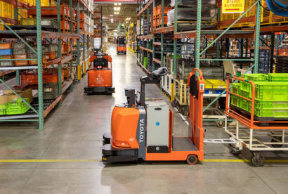 Toyota-Automated-Tow-Tractor
